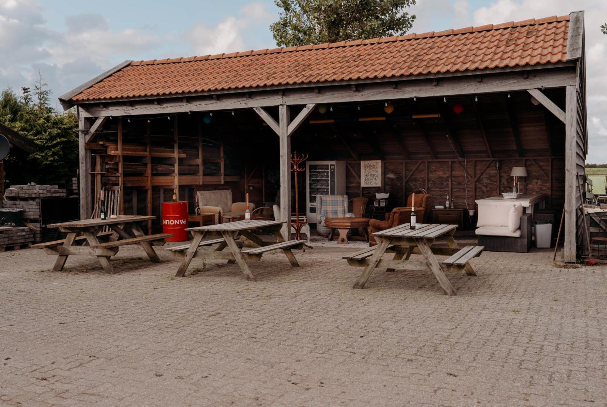 Finse Woning Op Camping De Tulpenweide Breezand Exterior foto